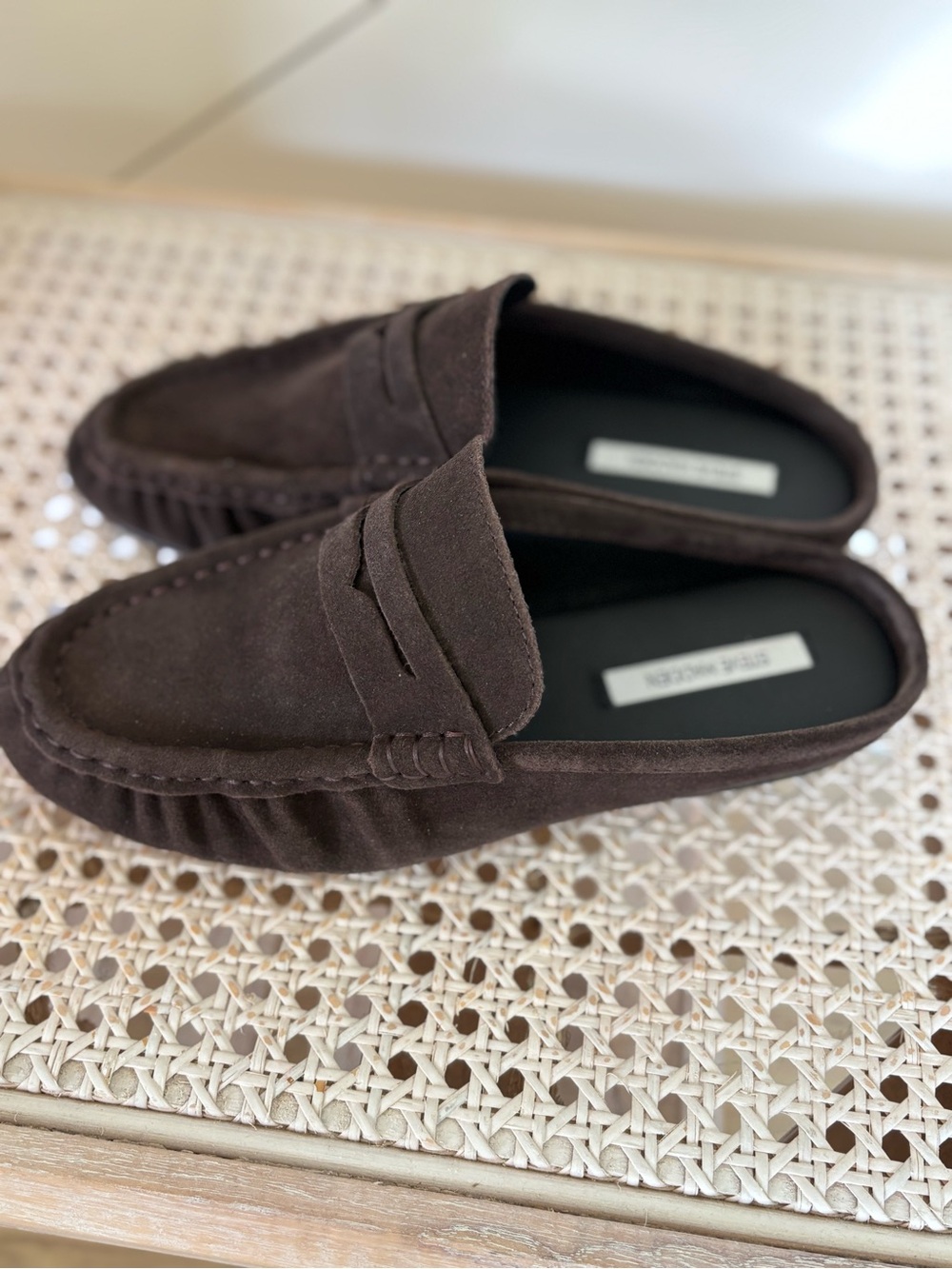 Steve Madden Rafe Slip in Loafer Brown Suede Sz 6 like new